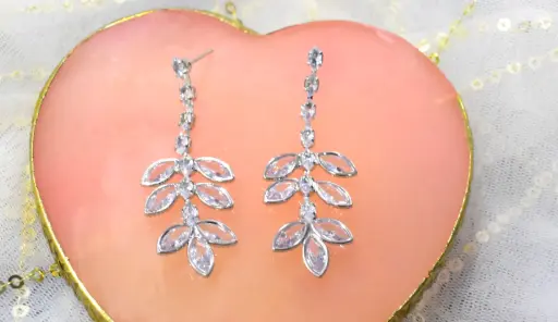 [SVAJLEAVESSILVER0001] Silver Leaf Drop Earrings
